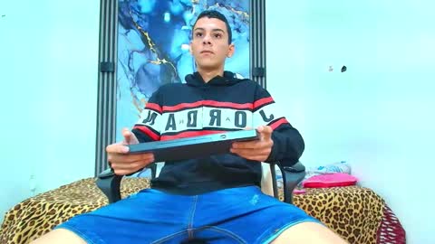 valentina_y_sneiderr online show from 12/20/25, 03:13