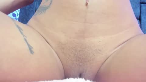 valentinaklean1 online show from 12/15/25, 05:06