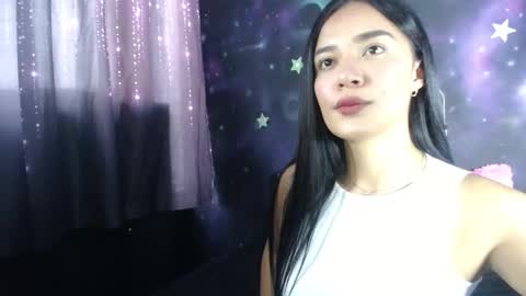 valentinarojass_ online show from 02/12/26, 02:01