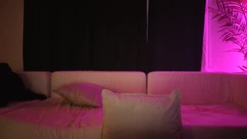 Snapshot of valentinarosexox chatting on 09/26/25, 04:27 Valentina Rose 3 online show from 09/26/25, 04:27