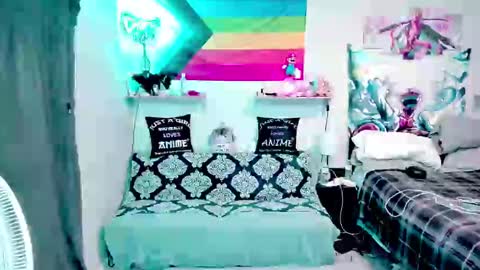 Tina Bates online show from 01/08/25, 03:08