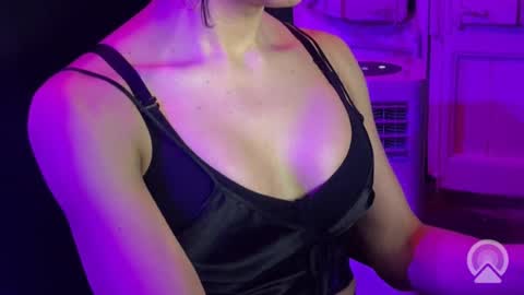 Snapshot of valentinasmilets chatting on 08/08/26, 02:14 valentinasmilets online show from 08/08/26, 02:14