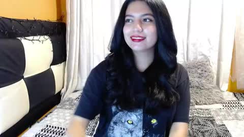 valentinasmith18 online show from 05/03/26, 11:11