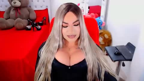    online show from 10/03/25, 12:51