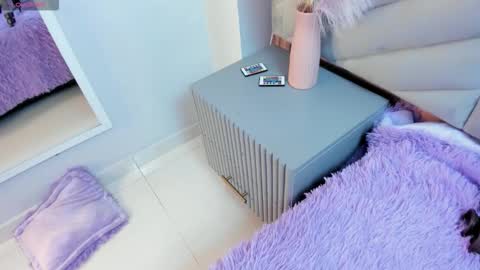 Mia  online show from 02/11/26, 09:20