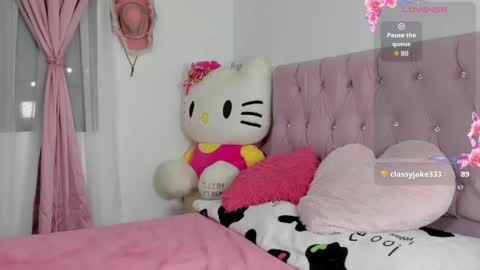 Snapshot of valentine_sweety chatting on 05/15/26, 10:50 Valentine online show from 05/15/26, 10:50