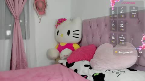 Snapshot of valentine_sweety chatting on 05/15/26, 11:56 Valentine online show from 05/15/26, 11:56