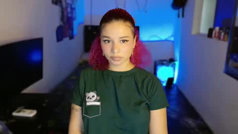 Snapshot of valentinna_5 chatting on 03/02/25, 10:48 Danielle Please help me to reach 300 thumbs up online show from 03/02/25, 10:48