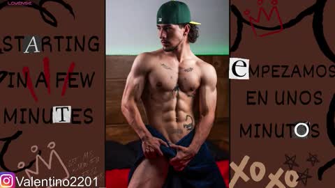 valentino online show from 12/22/25, 03:47