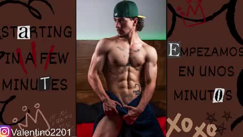 Snapshot of valentino_2201 chatting on 07/18/26, 12:15 Valentino - 15 OFF valentino2201 online show from 07/18/26, 12:15