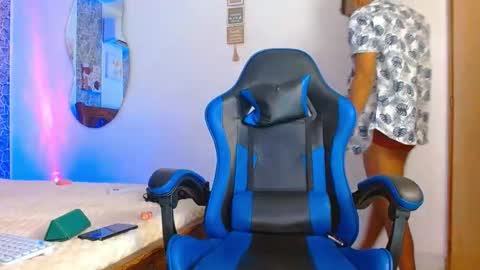 Mistery Guy online show from 10/05/25, 03:38