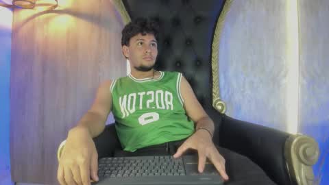 VALENTINO online show from 03/02/26, 06:37