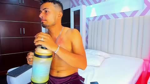  Valentinos  online show from 04/18/26, 09:15