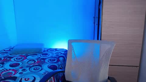 Snapshot of valentinosex_1 chatting on 04/28/26, 11:10 VALENTINO online show from 04/28/26, 11:10