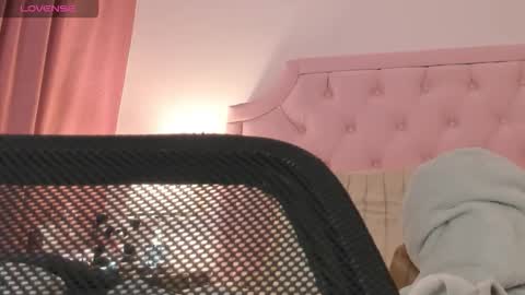 Vale Toro  online show from 11/16/25, 11:27