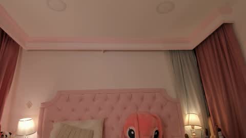 Vale Toro  online show from 02/23/26, 12:02