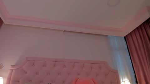 Vale Toro  online show from 03/13/26, 04:24