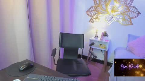 Valery And Daniel online show from 11/11/25, 01:16