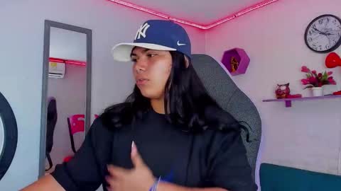 valeri_harpers4 online show from 10/01/25, 04:24