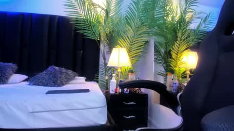 valeri_tafur online show from 09/29/25, 11:09