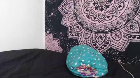 valeria online show from 04/13/26, 07:41