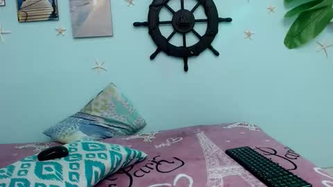 Snapshot of valeria18sexy chatting on 11/03/25, 01:19 valeria online show from 11/03/25, 01:19