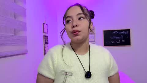 Snapshot of valeria_cherry chatting on 05/14/26, 05:25 valeria online show from 05/14/26, 05:25