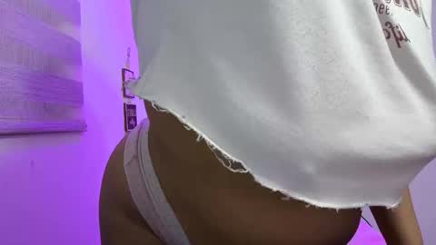 Snapshot of valeria_cherry chatting on 05/15/26, 05:25 valeria online show from 05/15/26, 05:25