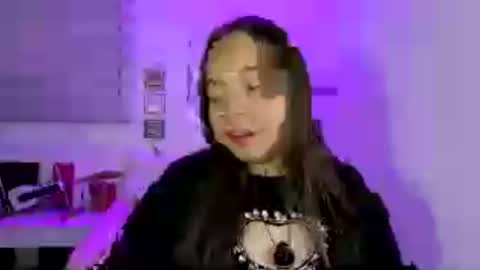 Snapshot of valeria_cherry chatting on 07/02/26, 02:00 valeria online show from 07/02/26, 02:00