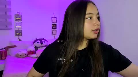 Snapshot of valeria_cherry chatting on 07/03/26, 03:02 valeria online show from 07/03/26, 03:02