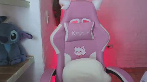 Snapshot of valeria_mendozza chatting on 06/10/26, 09:57 online show from 06/10/26, 09:57