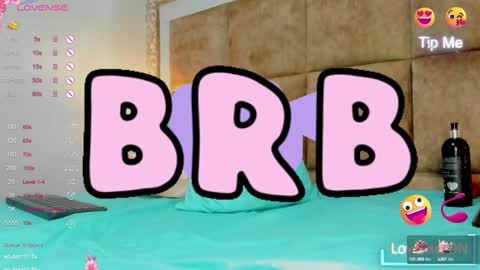 Costume lover online show from 02/12/25, 06:51