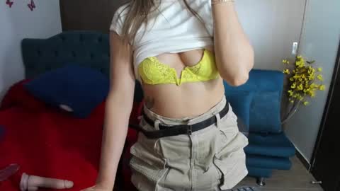 Valeria online show from 02/04/25, 11:06