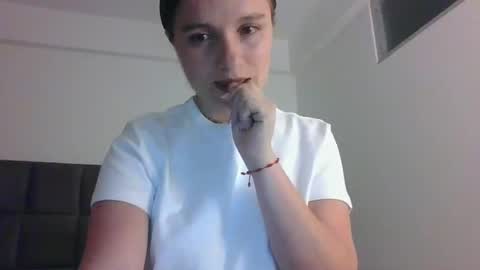 valeriafrannco online show from 10/11/25, 05:28