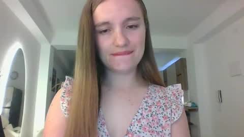 valeriafrannco online show from 11/18/25, 10:03