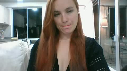 Snapshot of valeriafrannco chatting on 06/17/26, 04:04 valeriafrannco online show from 06/17/26, 04:04