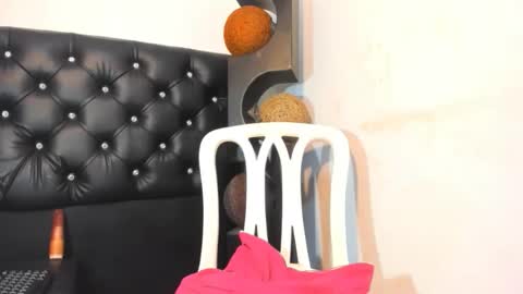Snapshot of valeriapinkk chatting on 04/24/26, 02:52 valeriapinkk online show from 04/24/26, 02:52