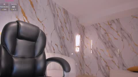 Valeria online show from 04/25/26, 01:52