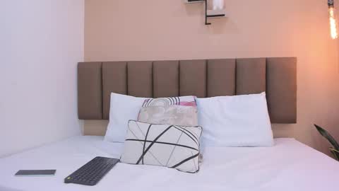 Valeria  online show from 02/14/26, 12:02