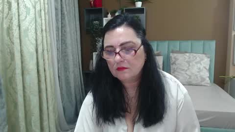 valeriasmiths online show from 05/21/26, 06:09