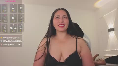 Snapshot of valeriavg_ chatting on 07/11/26, 11:35 VALERIA online show from 07/11/26, 11:35