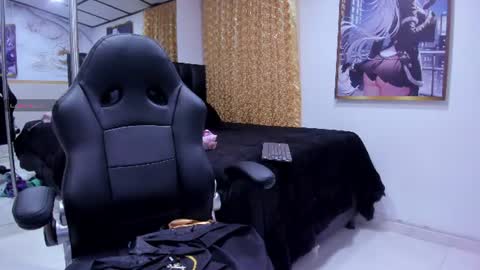 Snapshot of valerie__skinny chatting on 06/21/26, 03:36 valeri online show from 06/21/26, 03:36