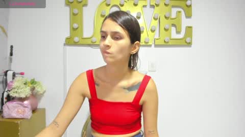Snapshot of valerie__skinny chatting on 06/25/26, 03:06 valeri online show from 06/25/26, 03:06