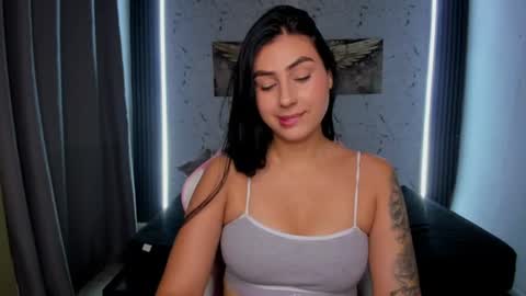 Snapshot of valerie_corthez chatting on 07/03/26, 09:43 VALERIE online show from 07/03/26, 09:43