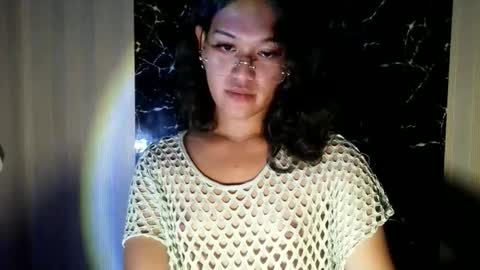 Snapshot of valerie_lure chatting on 05/30/26, 09:23 addy online show from 05/30/26, 09:23