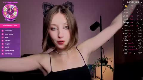 Kristi moony online show from 11/12/25, 09:36