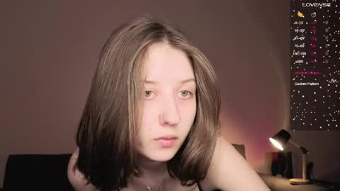 Snapshot of valerie_mooon chatting on 05/07/26, 07:19 Kristi moony online show from 05/07/26, 07:19