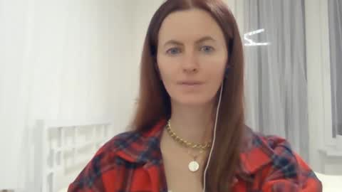 valerie_rose777 online show from 12/01/24, 09:48