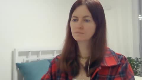 valerie_rose777 online show from 02/02/25, 06:42