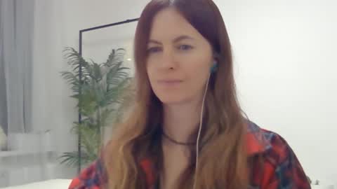 valerie_rose777 online show from 01/16/26, 08:13